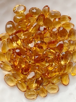 ซิทรินไข่ 6X4 มม. 5 กะรัต