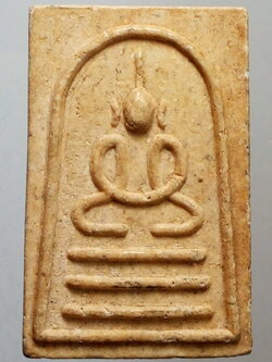 รหัสสินค้า พระสมเด็จ วัดต่างๆ 487 พระสมเด็จเนื้อผง พิมพ์เข่าบ่วง หลังยันต์เกราะเพชร ไม่ทราบสำนัก