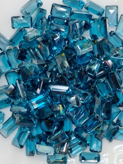 ลอนดอนบลูโทปาสสี่เหลี่ยม 5x3 มม. 5 กะรัต