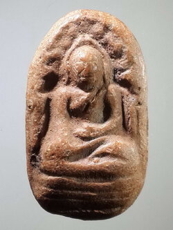 รหัสสินค้า พระกรุ 051 พระคง เนื้อดินเผา กรุวังมะสะ จังหวัดพิษณุโลก พระรายการนี้ให้เช่าบูชาแล้ว