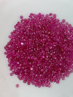 Ruby ทับทิมกลม 1.25 มม. 1 กะรัต