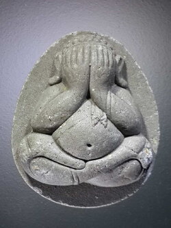 รหัสสินค้า พระปิดตา ทั่วไป 219 พระปิดตาเนื้อผง หลวงพ่อปกรณ์ วัดถ้ำผาแด่น จังหวัดสกลนคร