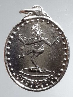 รหัสสินค้า เทพจีน - เทพฮินดู 052 เหรียญพระศิวะนาฏราช พระศิวะร่ายรำ หลังภรตฤาษี เนื้อกะไหล่นิเกิ้ล พระรายการนี้ให้เช่าบูชาแล้ว