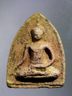 รหัสสินค้า พระกรุ 096 พระปาง 10 ชาติ ตัดเดี่ยว เนื้อดินปิดทอง กรุวัดกระชาย จังหวัดอยุธยา