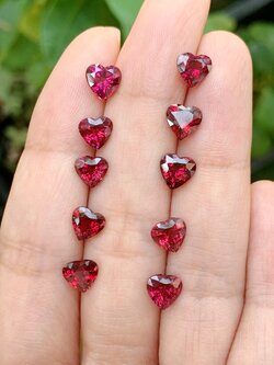 โรโดไลท์หัวใจ 6 มม. 5 กะรัต