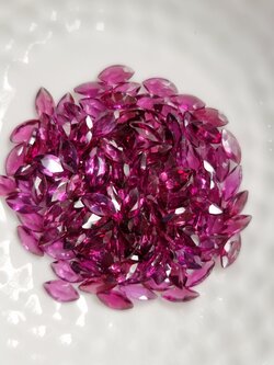 โรโดไลท์มาคี 6x3 mm. 5 กะรัต