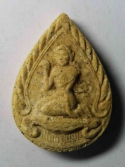 รหัสสินค้า พระเนื้อดิน เนื้อผง เนื้อว่าน 171 แม่นางกวักเนื้อผง พิมพ์หยดน้ำ ไม่ทราบที่