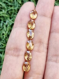 พลอยเพทายดิบ (Zircon Unheated) 8x6 mm.6 เม็ด ชุดละ 1,990 บาท