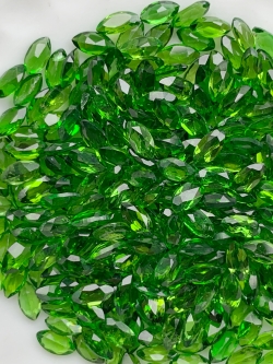 โครมไดออฟไซด์มาคี 4X2 มม. 1 กะรัต