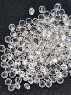 เพทายขาวกลมเจียรเหลี่ยม Size 2.7 มม. 1 กะรัต