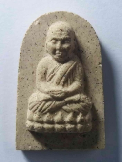 รหัสสินค้า พระไม่ทราบที่ 073 หลวงปู่ทวดเนื้อผง หลังเรียบ ไม่ทราบที่