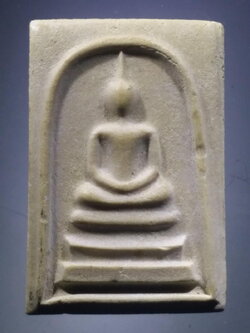 รหัสสินค้า พระสมเด็จ วัดต่างๆ 1157 พระสมเด็จ พิมพ์ใหญ่ ที่ระลึก 60 พรรษา สมเด็จพระบรมราชินีนาถ มูลนิธิธรรมชีวิน จัดสร้าง หลวงพ่อฤาษีลิงดำร่วมปลุกเสก และพระเกจิอื่นๆอีกมากมาย พระดีพิธีใหญ่ พระรายการนี้ให้เช่าบูชาแล้ว