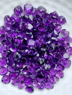 อเมทิสเข้มหัวใจ 5 มม. 5 กะรัต