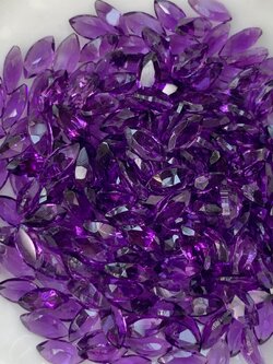 อเมทิสมาคี 2.5x5 mm. 5 กะรัต