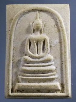 รหัสสินค้า พระสมเด็จ วัดต่างๆ 933 พระสมเด็จเนื้อผง พิมพ์ฐานแซม อกร่อง วัดซับยางราษฎร์บำรุง รุ่น สร้างอุโบสถรุ่น 3 พระครูสิริธรรมวิชัย จัดสร้าง