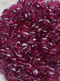 ทับทิมสยามมาคี 4X2 มม. 1 กะรัต