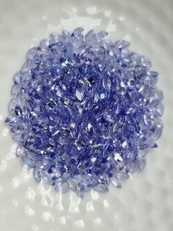 แทนซาไนท์มาคี 4x2 mm. 1 กะรัต