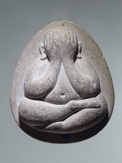 รหัสสินค้า พระเนื้อดิน ผง ว่าน 10517 พระปิดตาเนื้อผง หลังยันต์ตรีนิสิงเห หลวงปู่รุ่ง วัดท่าไม้