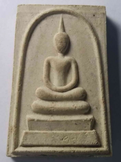 รหัสสินค้า สมุทรสาคร 002 พระสมเด็จเนื้อผงหลวงพ่อมาลัย วัดบางหญ้าแพรก จังหวัดสมุทรสาคร