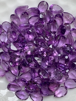 อเมทิสหยดน้ำ 6X4 มม. 5 กะรัต