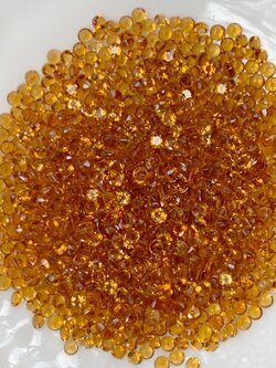 Citrine ซิทรินกลม 1.5 มม. 1 กะรัต