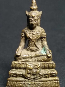 รหัสสินค้า พระกริ่ง พระหล่อ 099 รูปหล่อหลวงพ่อเหลือ พระพุทธศรีอริยเมตไตรย เนื้อทองผสม พระรายการนี้ให้เช่าบูชาแล้ว