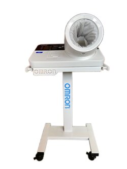เครื่องวัดความดันโลหิตอัตโนมัติชนิดสอดแขน OMRON HBP-9030 + พร้อมรถเข็นขาตั้งครบชุด + แถมฟรีกระดาษบันทึกผล รับประกัน 1 ปี ผลิตภัณฑ์ประเทศญี่ปุ่น