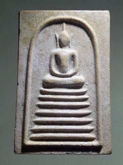 รหัสสินค้า พระเนื้อดิน ผง ว่าน 10503 พระสมเด็จ เนื้อผงฐาน 7 ชั้น หลวงพ่อทองกลึง วัดเจดีย์หอย จังหวัดปทุมธานี