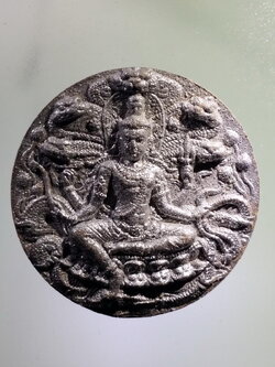 รหัสสินค้า จตุคามรามเทพ 718 พระเทวราชโพธิสัตว์จตุคามรามเทพ รุ่นมหาปาฏิหาริย์มั่งมีทรัพย์ เนื้อว่านปัดเงิน กล่องแปดเหลี่ยม