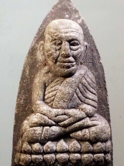 รหัสสินค้า หลวงปู่ทวด วัดต่างๆ 198 หลวงปู่ทวด เนื้อผงใบลาน รุ่นสมโภชพระบรมธาตุเจดีย์ นครศรีธรรมราช