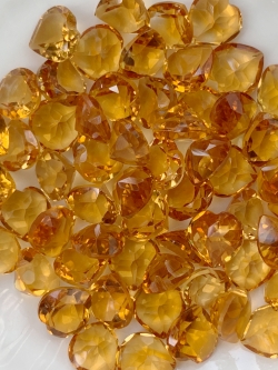 ซิทรินหัวใจ 6 มม. 5 กะรัต