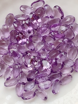 อเมทิสอ่อนไข่ 6X4 มม. 5 กะรัต