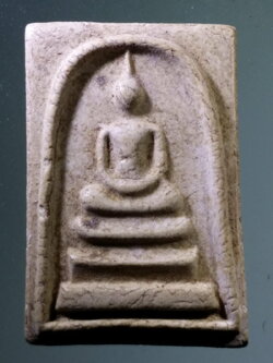 รหัสสินค้า พระสมเด็จวัดต่างๆ 1094 พระสมเด็จเนื้อผง หลังบ้องไม้ไผ่ วัดชัยสามหมอ จังหวัดชัยภูมิ