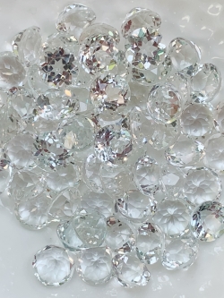 ไวท์โทปาสกลม 7.0 มม. 5 กะรัต