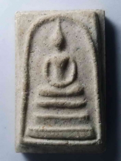 รหัสสินค้า พระสมเด็จ วัดต่างๆ 299 พระสมเด็จเนื้อผง โรยพลอย หลวงพ่อเงิน วัดบางชัน มีนบุรี สร้างปี 2552