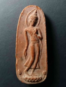 รหัสสินค้า พระไม่ทราบที่ 045 พระลีลาเนื้อผง หลังอุไม่ทราบที่