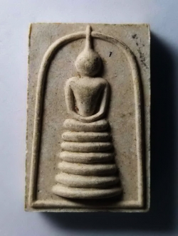 รหัสสินค้า พระสมเด็จ วัดต่างๆ 263 พระสมเด็จตัวหนอน หลังยันต์ รุ่นสำเร็จ ปี 2543 หลวงพ่อสมชาย วัดปริวาสราชสงคราม กรุงเทพ หมายเลข 48