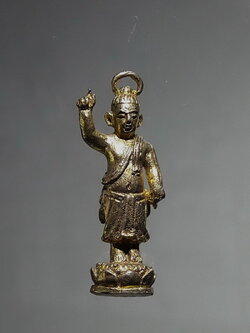 Antig FB 12750 รูปหล่อเนื้อทองทิพย์ ฐานบัว พระพุทธเจ้าน้อยรุ่น 1 เนื้อทองผสม วัดโขมงหัก จังหวัดกำแพงเพชร