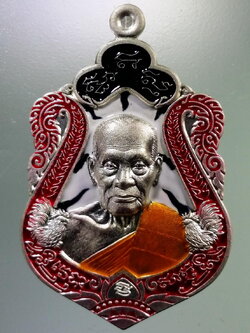 รหัสสินค้า พระมีกล่อง 043 เหรียญเสมา หนุมาน หลวงพ่อพัฒน์ วัดห้วยด้วน อำเภอหนองบัว จังหวัดนครสวรรค์ รุ่น รวยสมใจนึก เนื้อกะไหล่เงิน ลงยาลายเสือ กนกแดง ตอกโค๊ต ก. (กรรมการ) หมายเลข ๔๑