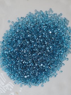 พลอยลอนดอนบลูโทปาสกลม 1.0 มม. 1 กะรัต