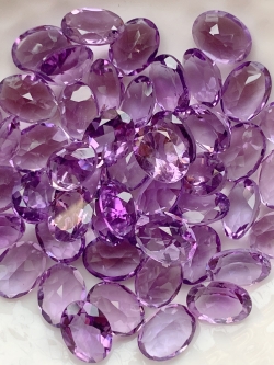 อเมทิสอ่อนไข่ 8X6 มม. 5 กะรัต