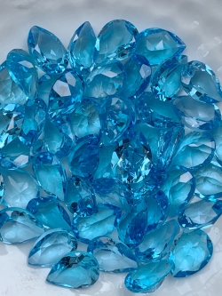 สวิสบลูโทปาสหยดน้ำ 8X6 มม. 5 กะรัต