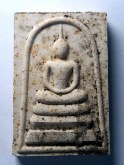 รหัสสินค้า พระสมเด็จ วัดต่างๆ 354 พระสมเด็จแช่น้ำมนต์ หลังรูปเหมือน สมเด็จพระญาณสังวรฯ วัดบวรนิเวศวิหาร กรุงเทพฯ พระรายการนี้ให้เช่าบูชาแล้ว