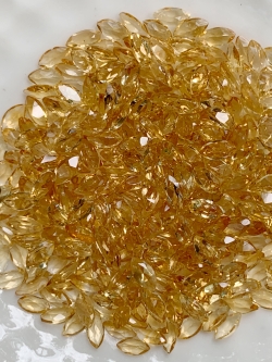 ซิทรินอ่อนมาคี 4X2 มม. 5 กะรัต