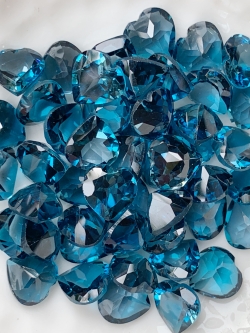 ลอนดอนบลูโทปาสหัวใจ 7 มม. 5 กะรัต