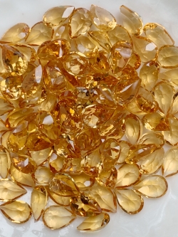 ซิทรินหยดน้ำ 6X4 มม. 5 กะรัต