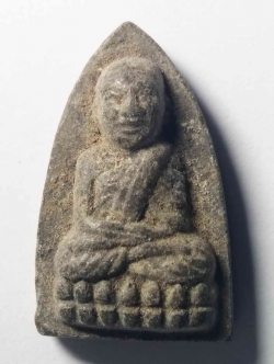 รหัสสินค้า พระเนื้อดิน เนื้อผง เนื้อว่าน 013 หลวงปู่ทวดเนื้อผง วัดช้างให้ จังหวัดปัตตานี ไม่ทราบปีที่สร้าง