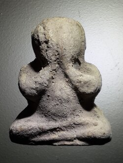 รหัสสินค้า นนทบุรี 005 พระปิดตาเนื้อผงลงกรุ หลวงปู่เอี่ยม วัดสะพานสูง จ.นนทบุรี พระรายการนี้ให้เช่าบูชาแล้ว