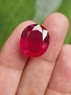 19.04กะรัต พลอยทับทิมเผาใหม่ ทรงไข่