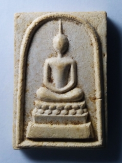 รหัสสินค้า พระสมเด็จ วัดต่างๆ 182 พระสมเด็จเนื้อผง หลังรูปเหมือน หลวงพ่อซึม วัดดงกระทิง จ.กำแพงเพชร สร้างปี 2536 ที่ระลึกอายุครบ 88 ปี รุ่นพิเศษ